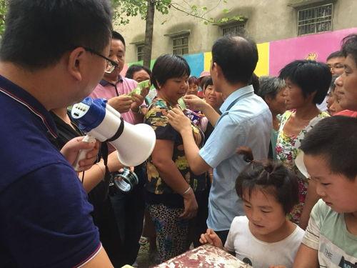 群众准备吃瓜视频,吃瓜群众围观最新视频，揭秘幕后真相