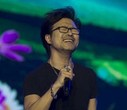 汪峰吃瓜的视频,揭秘娱乐圈幕后真相